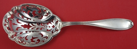 Pea Spoon pierced 7 3/4